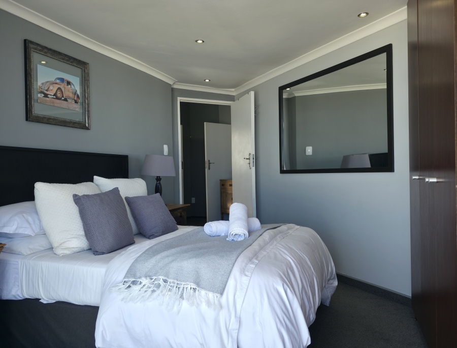 5 Bedroom Property for Sale in Jeffreys Bay Central Eastern Cape